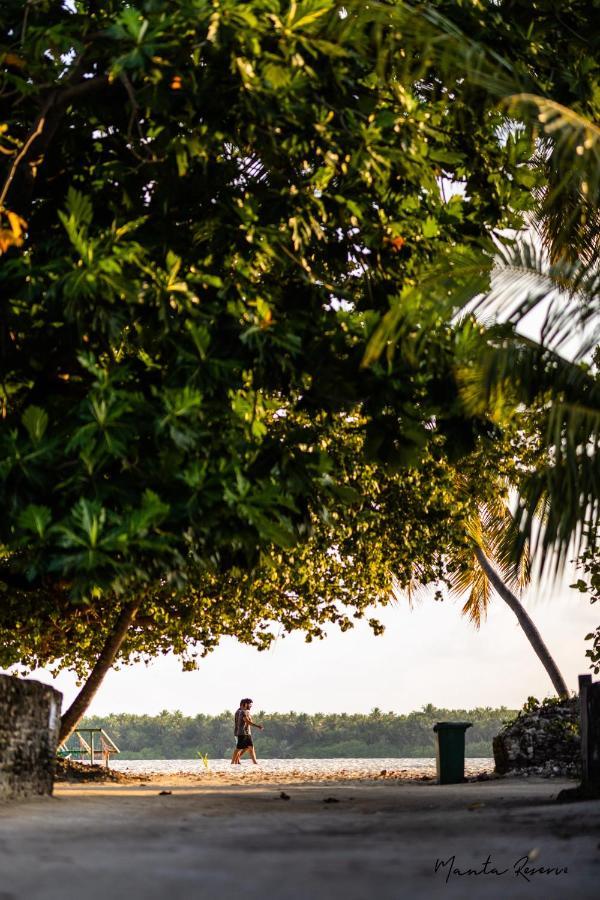 Manta Reserve Maalhos (Baa Atoll) Exterior foto