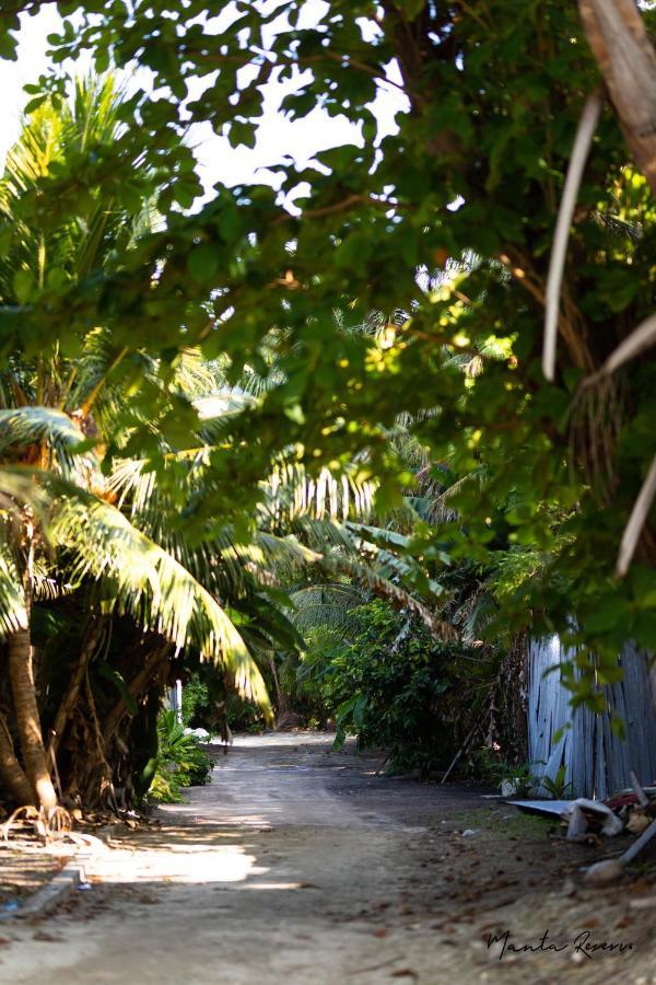 Manta Reserve Maalhos (Baa Atoll) Exterior foto